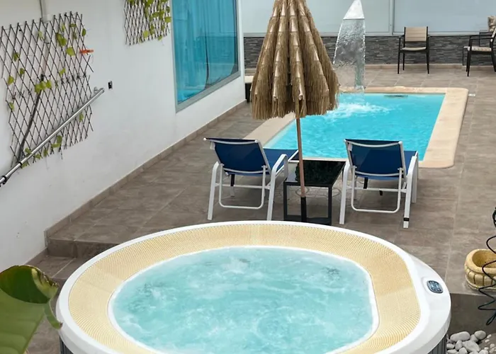 The Yumbo Pearl * Playa del Inglés